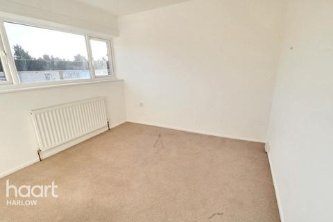 119 Hookfield, Harlow, CM18 6QL