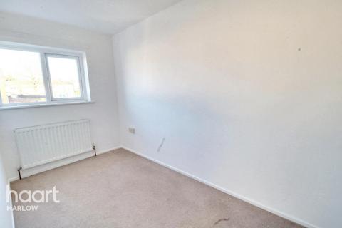 119 Hookfield, Harlow, CM18 6QL