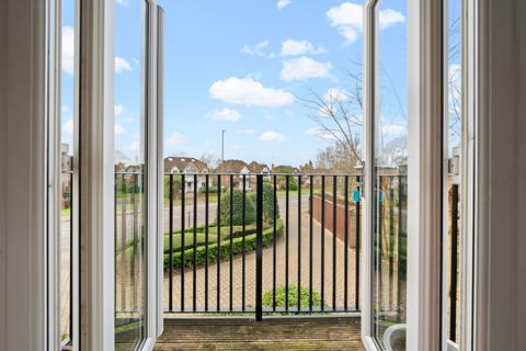 2 bedroom flat for sale, Between Streets, Oakdene Court, KT11