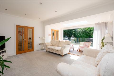 Holly Court Crabtree Green, Collingham, Wetherby, LS22 5AB