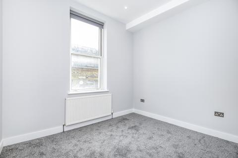 1 bedroom flat to rent, Camden High Street London NW1