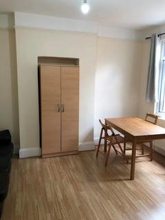 2 bedroom flat to rent, Chichele Road, Willesden Green