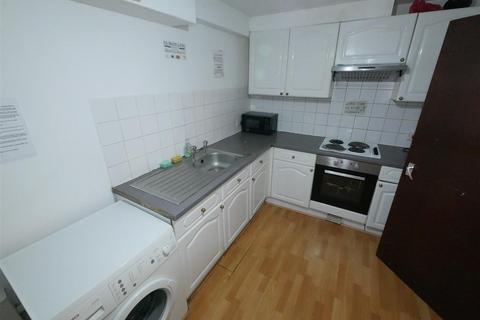 6 bedroom house share to rent, The Mount, Bournemouth, BH1