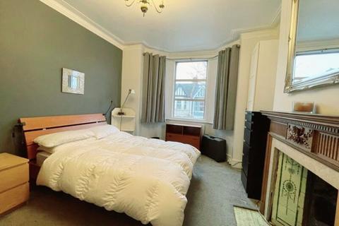 3 bedroom flat for sale, Palermo Road, NW10, Kensal Green, London, NW10