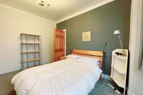 3 bedroom flat for sale, Palermo Road, NW10, Kensal Green, London, NW10