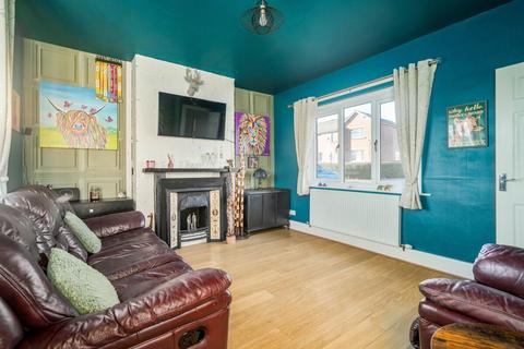 2 bedroom end of terrace house for sale, Drighlington BD11