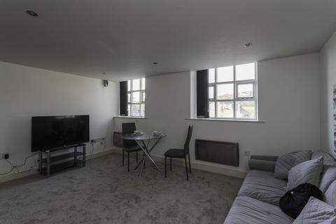 1 bedroom flat for sale, The Park, Kirkburton HD8