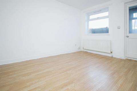 1 bedroom maisonette to rent, Lomond Road, Hemel Hempstead HP2