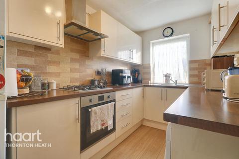 1 bedroom apartment for sale, Whitehorse Lane, London