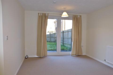 2 bedroom maisonette to rent, Goldfinch Road, Uppingham LE15