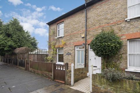 2 bedroom end of terrace house to rent, Mortlake SW14