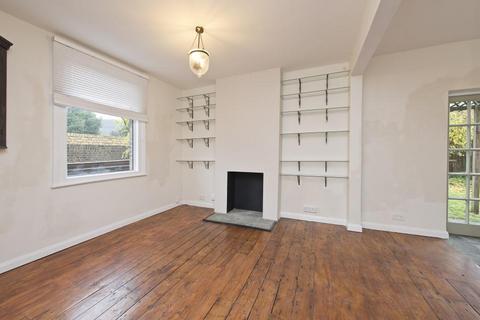 2 bedroom end of terrace house to rent, Mortlake SW14