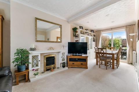 3 bedroom terraced house for sale, Preston Lane, Tadworth