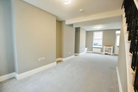 2 bedroom terraced house for sale, New Street, Gloucester GL1