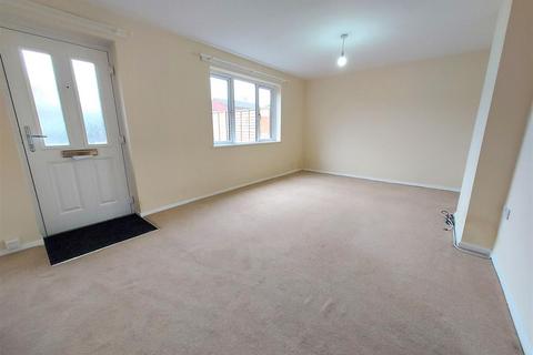 3 bedroom end of terrace house to rent, Redstone Lane, Stourport-On-Severn