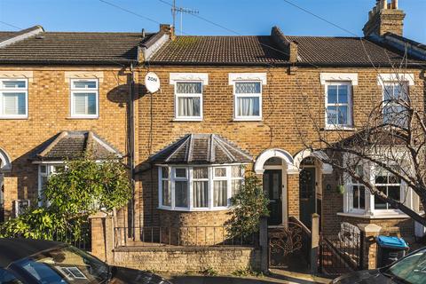 25 Gloucester Road, Enfield, EN2 0EX