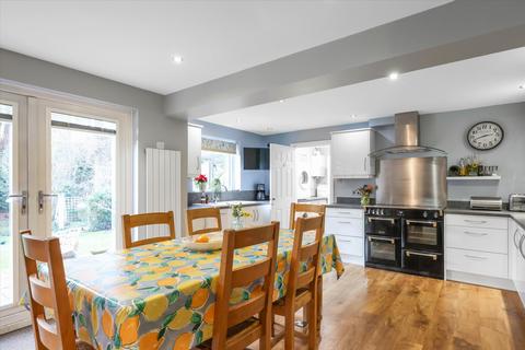 11 Moorend Glade, Charlton Kings, Cheltenham, GL53 9AT