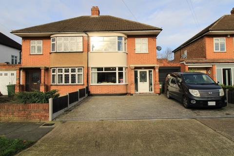 3 bedroom semi-detached house for sale, Parkland Avenue, Upminster RM14