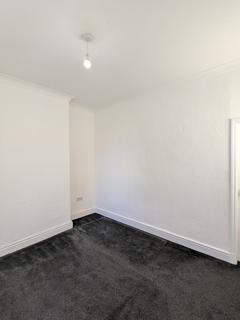 2 bedroom terraced house to rent, Ada Street, Burnley BB10