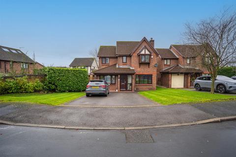 4 bedroom detached house for sale, Hawkworth, Astley, Manchester