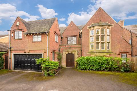 4 bedroom detached house for sale, 38 Lovelace Avenue, Solihull B91