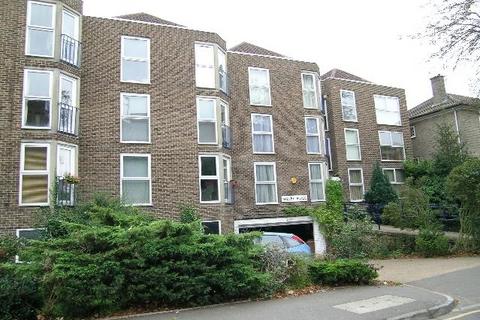 1 bedroom flat to rent, Glenbuck Road, Surbiton