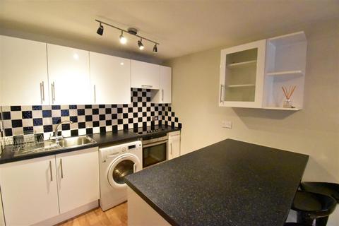 1 bedroom flat to rent, Glenbuck Road, Surbiton