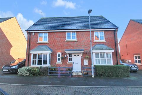 4 bedroom detached house for sale, Masefield Place, Earl Shilton LE9