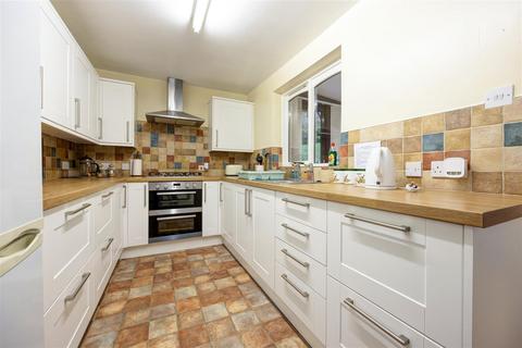 3 bedroom link detached house for sale, 16 Manor Close, Burton In Lonsdale