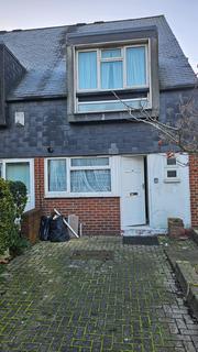 4 bedroom end of terrace house to rent, Ludwick Mews, London SE14