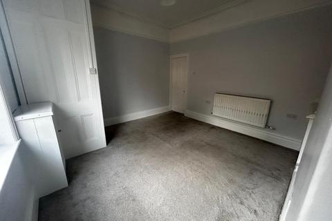 2 bedroom terraced house to rent, Townley Street, Middleton,