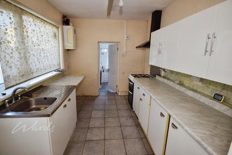 3 bedroom terraced house to rent, Canterbury Street Gillingham ME7