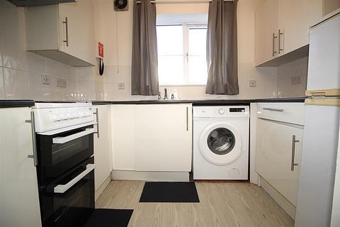 1 bedroom flat to rent, Keats Close, Scotland Green Road, Enfield