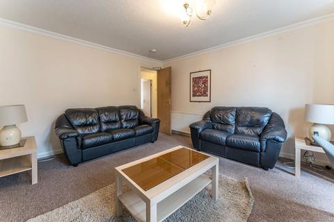 3 bedroom flat to rent, Fettes Row, Edinburgh, EH3