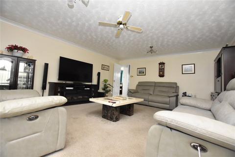 3 bedroom link detached house for sale, Rooms Fold, Morley, Leeds, West Yorkshire