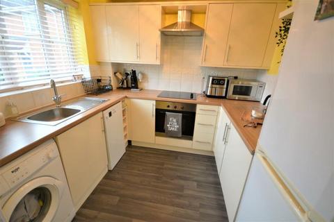 2 bedroom terraced house to rent, Lancelot Close, Newton Aycliffe DL5