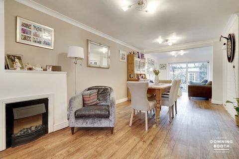 53 Burton Road, Streethay, Lichfield, WS13 8LR