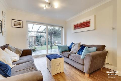 53 Burton Road, Streethay, Lichfield, WS13 8LR