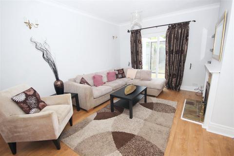 3 bedroom semi-detached house to rent, Bents Green Road, Sheffield