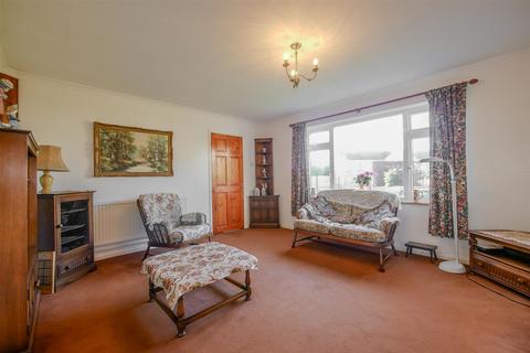 6 Aston Close, Wallingford, OX10 9AY