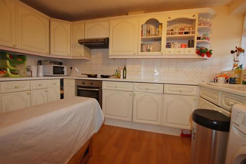 2 bedroom maisonette for sale, Litchfield House,Stratfield Road, Borehamwood