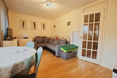 2 bedroom maisonette for sale, Litchfield House,Stratfield Road, Borehamwood