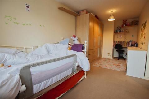 2 bedroom maisonette for sale, Litchfield House,Stratfield Road, Borehamwood