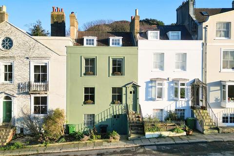 4 bedroom terraced house for sale, High Wickham, Old Town, Hastings