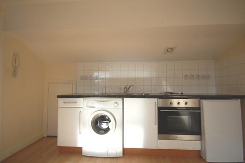 Studio to rent, Blythe Road, London W14