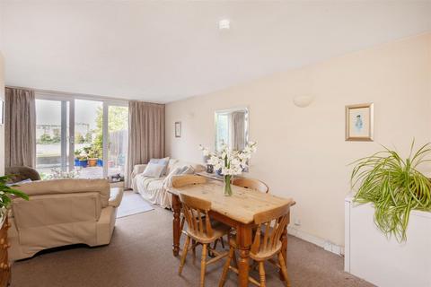 4 bedroom flat for sale, Rainville Road, London, W6