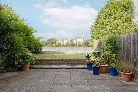 4 bedroom flat for sale, Rainville Road, London, W6