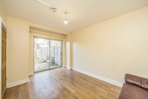 3 bedroom semi-detached house for sale, Mayfield Gardens, London W7