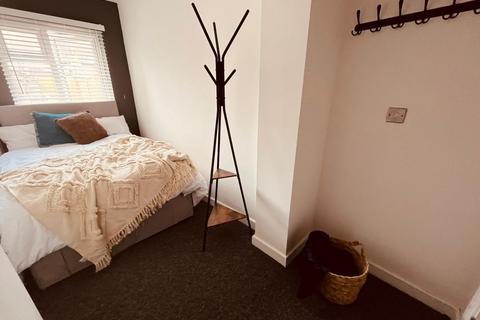 1 bedroom in a house share to rent, Watford WD24