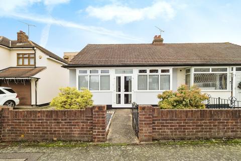 2 bedroom semi-detached bungalow for sale, Sunrise Avenue, Hornchurch RM12